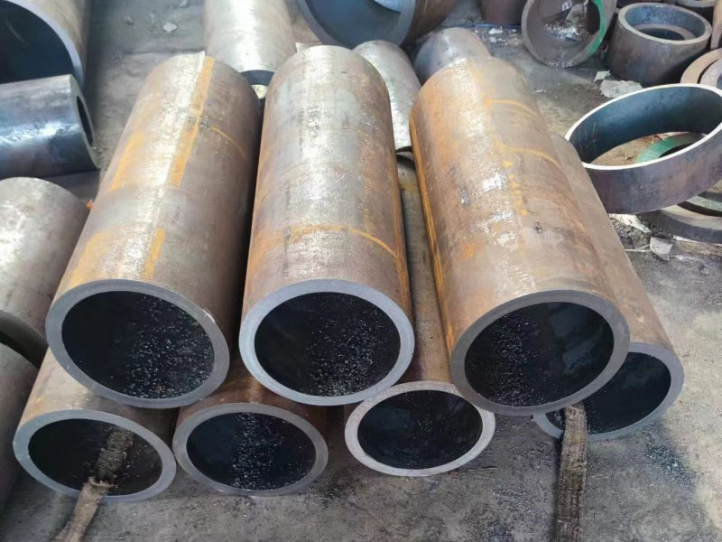 师宗12Cr1MovG无缝钢管切割