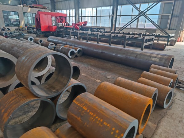 师宗师宗师宗42CrMo无缝钢管厂家 现货库存 可零切零售非标定做 师宗师宗师宗42CrMo无缝钢管厂家 现货库存 可零切零售非标定做